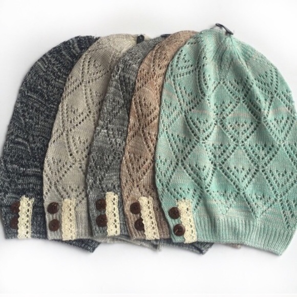 Altar'd State Accessories - Black Lightweight Slouch Knit Beanie